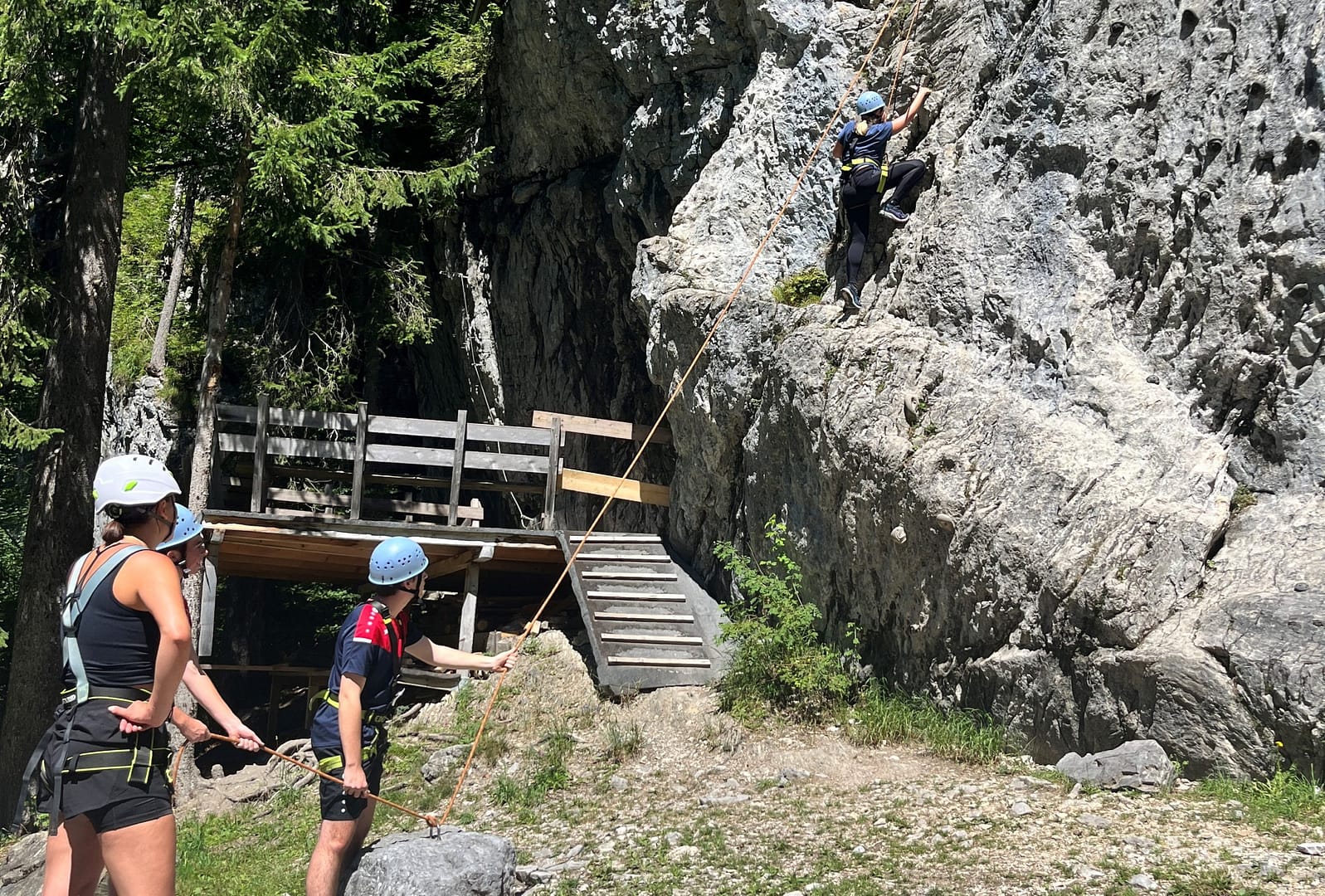 Outdoor Training für Azubis mit Tiefblick